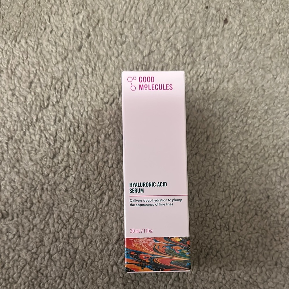Good Molecules Hyaluronic Acid Serum - Pink